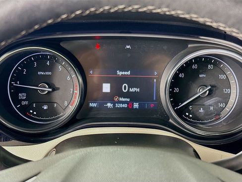 Used 2021 Buick Encore GX Essence w/ Advanced Technology Package image 12