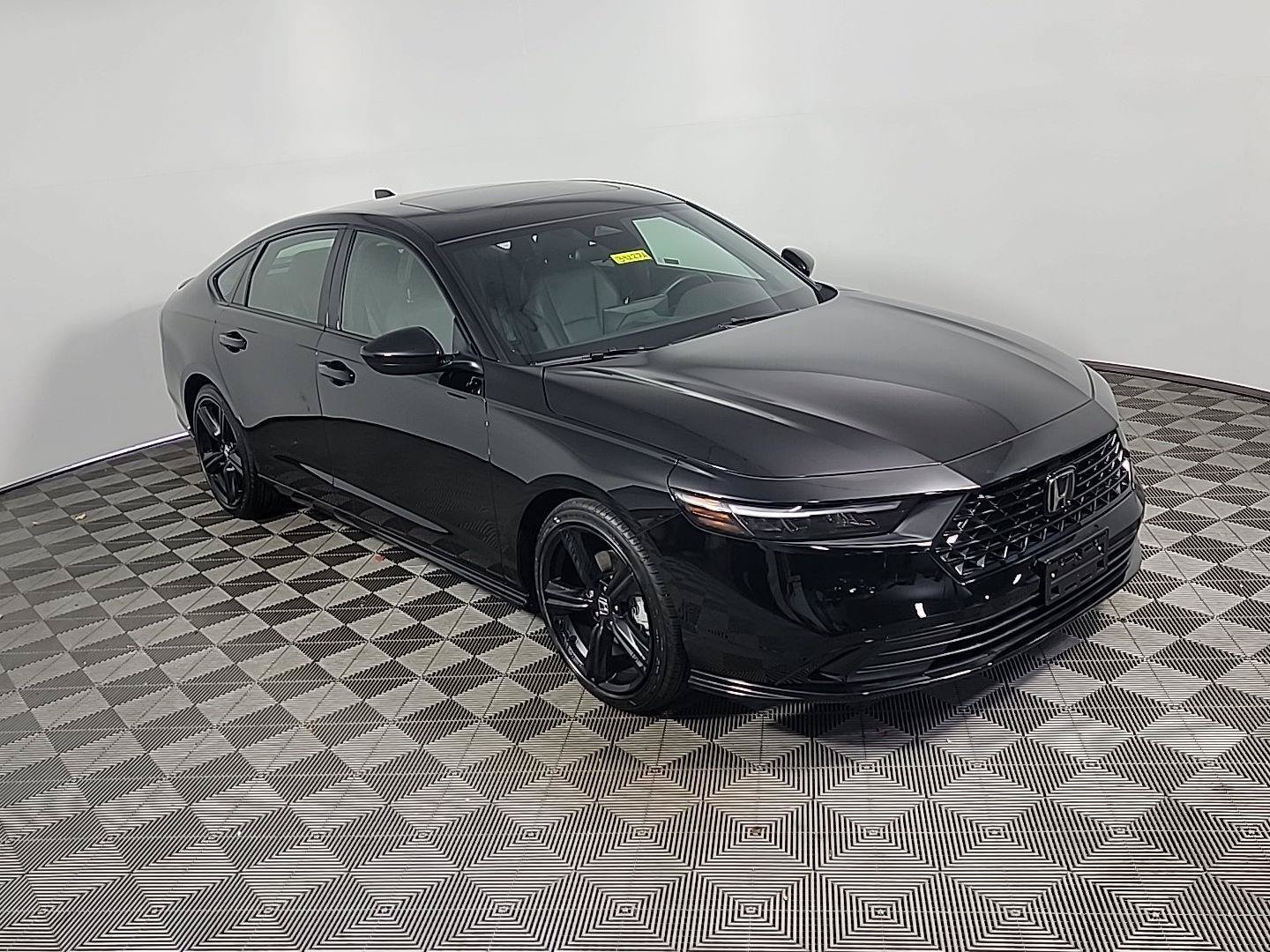 Certified 2025 Honda Accord Sport image 2