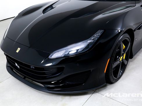 Used 2019 Ferrari Portofino RWD image 31