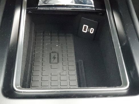 New 2026 Lincoln Corsair Premiere image 23