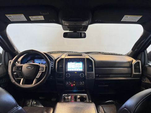 Used 2018 Ford Expedition Max XLT w/ Equipment Group 202A RWD image 12