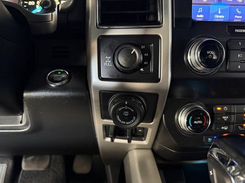 Used 2020 Ford F150 Lariat w/ Equipment Group 502A Luxury AWD/4WD image 25