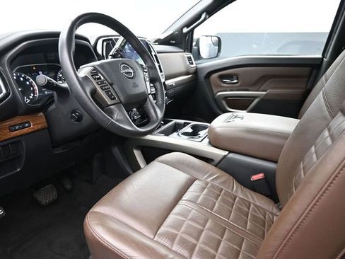 Used 2024 Nissan Titan Platinum Reserve w/ Moonroof Package image 21