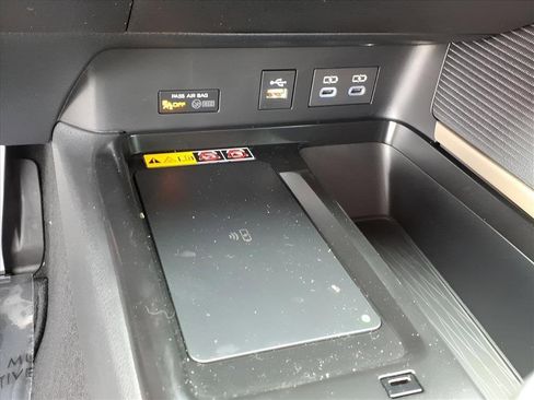 Used 2026 Toyota Camry SE image 19