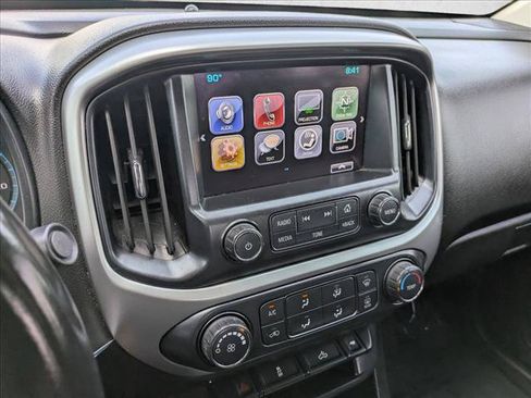 Used 2018 Chevrolet Colorado LT w/ LT Convenience Package AWD/4WD image 11