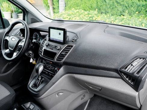 Used 2022 Ford Transit Connect XL image 33