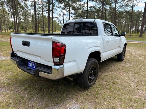 Used 2023 Toyota Tacoma SR5 RWD image 5