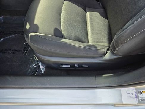 Used 2022 Nissan Altima 2.5 SV w/ SV Premium Package image 11