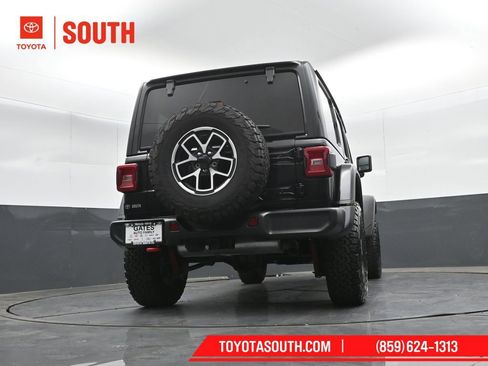 Used 2026 Jeep Wrangler Unlimited Rubicon AWD/4WD image 33