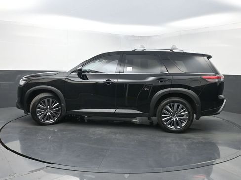 Used 2024 Nissan Pathfinder SL w/ SL Premium Package image 45