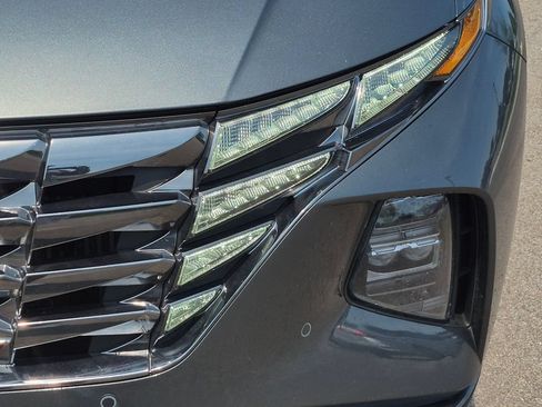 Certified 2024 Hyundai Tucson Limited AWD/4WD image 9