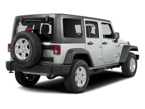 Used 2014 Jeep Wrangler Unlimited Rubicon w/ Connectivity Group image 3