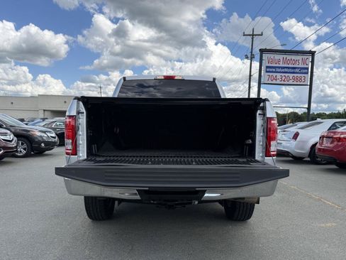 Used 2016 Ford F150 XLT AWD/4WD image 11