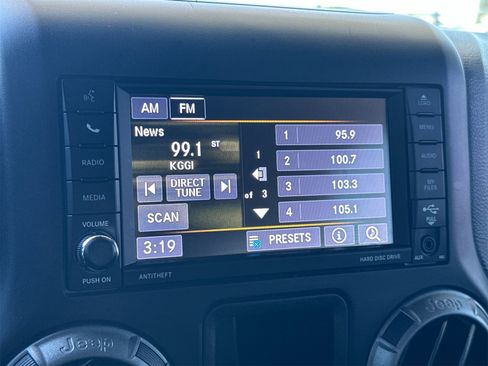 Used 2018 Jeep Wrangler Unlimited Sport w/ Connectivity Group image 19