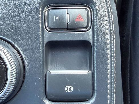 Used 2021 Ford Mustang Mach-E Select AWD/4WD image 25