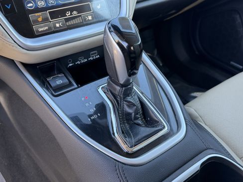 Used 2023 Subaru Outback Limited image 27