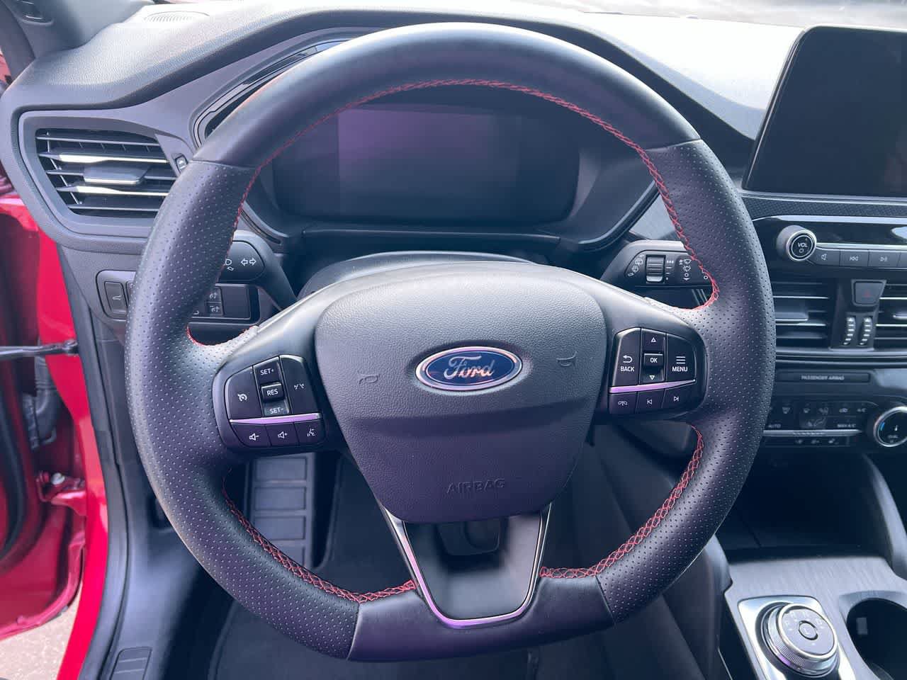 Used 2024 Ford Escape ST-Line AWD/4WD image 14