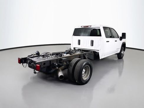 Used 2025 GMC Sierra 3500 Pro w/ Convenience Package AWD/4WD image 7