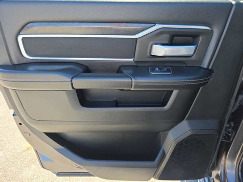 Used 2024 RAM 2500 Big Horn image 31