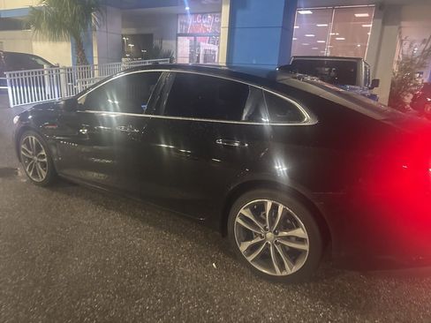 Used 2020 Chevrolet Malibu Premier image 4