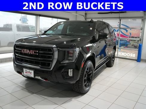 Used 2022 GMC Yukon AT4 w/ Technology Package AWD/4WD image 5