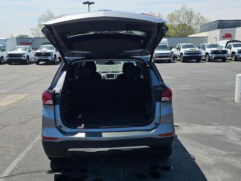 Used 2024 Chevrolet Equinox LT w/ LPO, Floor Liner Package FWD image 7