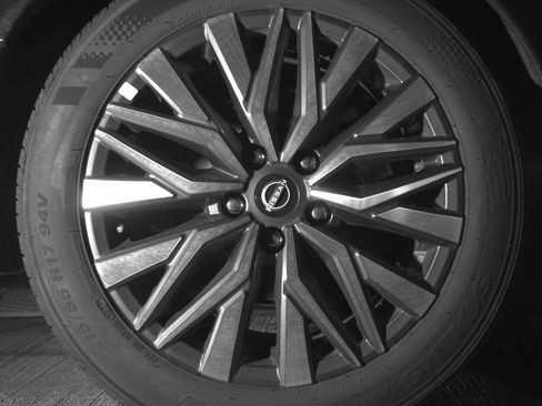 Used 2025 Nissan Altima 2.5 SV image 15