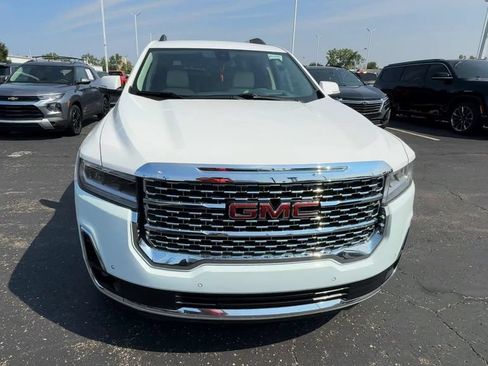 Used 2023 GMC Acadia Denali AWD/4WD image 3