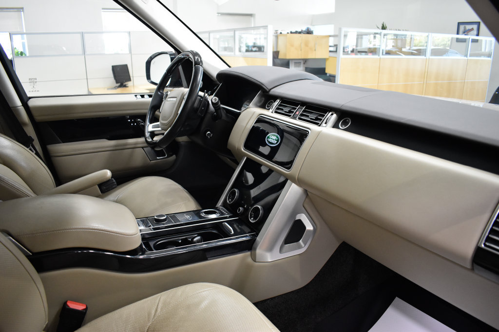 Used 2018 Land Rover Range Rover HSE AWD/4WD image 21