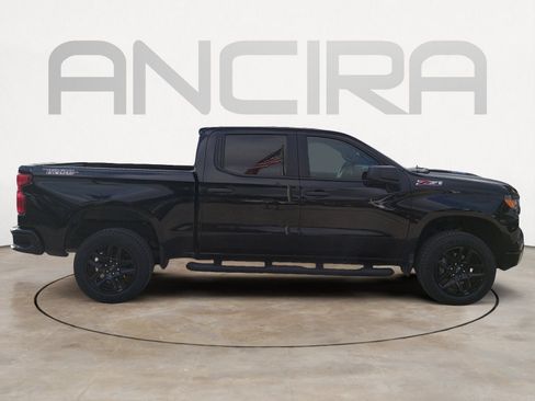Used 2022 Chevrolet Silverado 1500 Custom Trail Boss w/ LPO, Dark Essentials Package AWD/4WD image 11