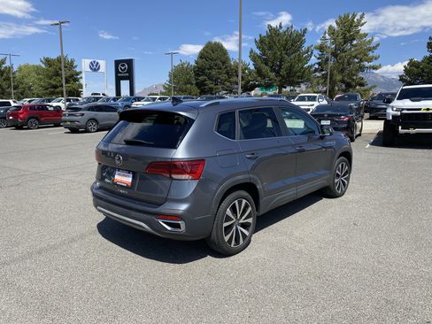Used 2023 Volkswagen Taos SE FWD image 42