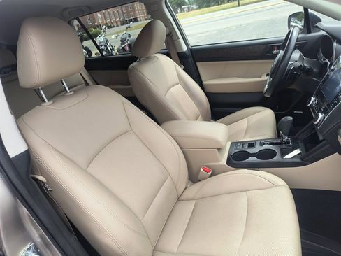 Used 2018 Subaru Outback 2.5i Limited AWD/4WD image 22