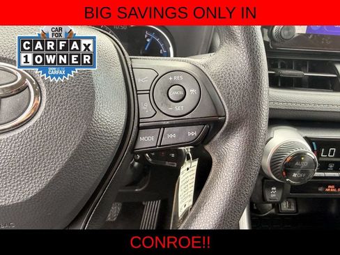Used 2024 Toyota RAV4 LE AWD/4WD image 16