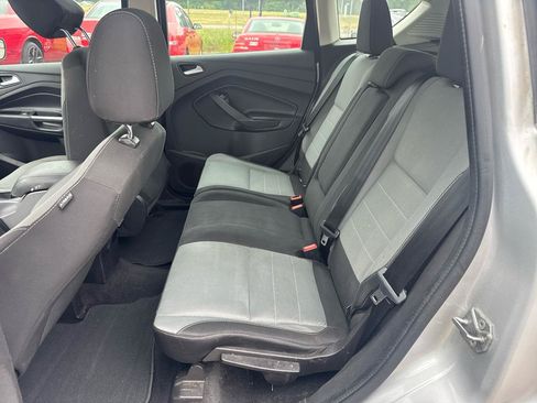 Used 2016 Ford C-MAX SE w/ Equipment Group 201A FWD image 11