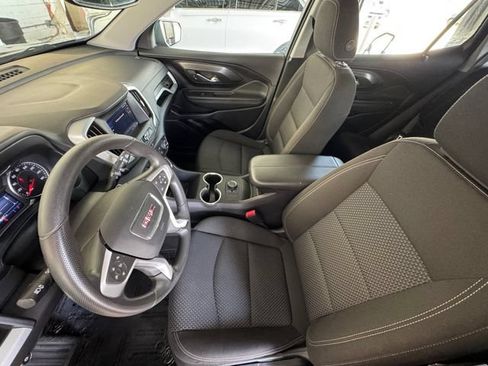 Used 2024 GMC Terrain SLE FWD image 28