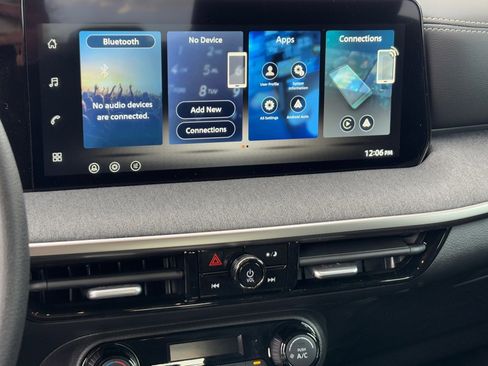 New 2026 Nissan Kicks SV image 24