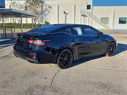 Used 2021 Nissan Maxima SR w/ Sport Mat Group image 3