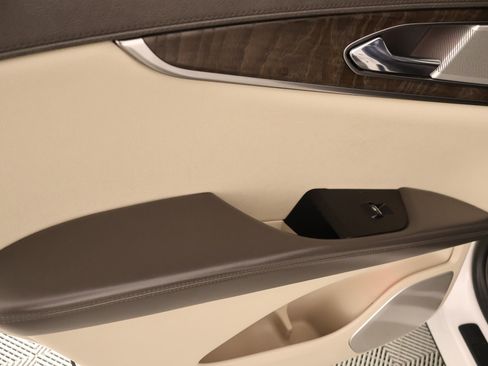 Used 2019 Lincoln Nautilus Reserve w/ Ultimate Package image 17