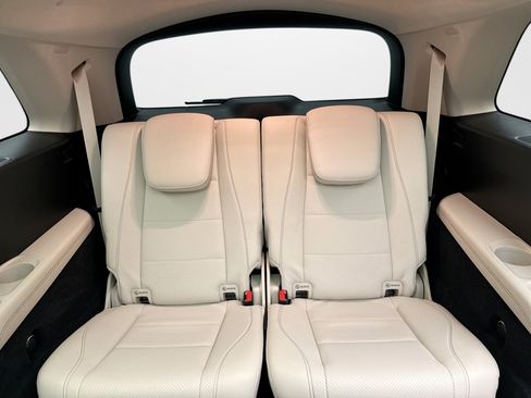 Used 2022 Mercedes-Benz GLS 450 4MATIC image 22