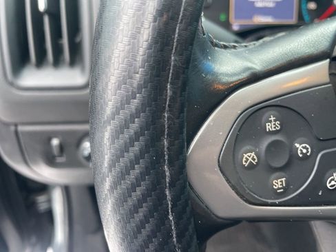 Used 2019 Chevrolet Colorado ZR2 image 17