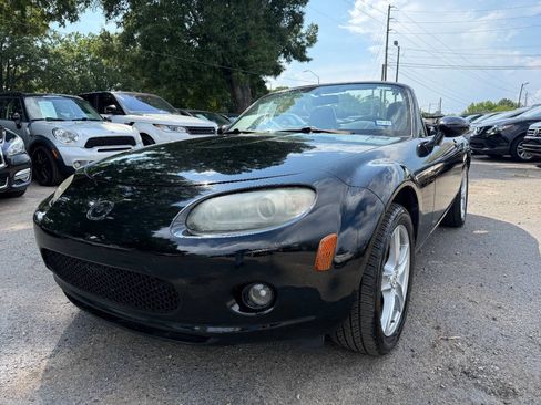 Used 2006 MAZDA MX-5 Miata Touring RWD image 3