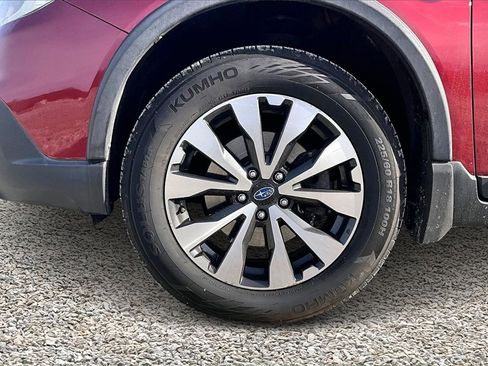 Used 2016 Subaru Outback 2.5i Limited image 9