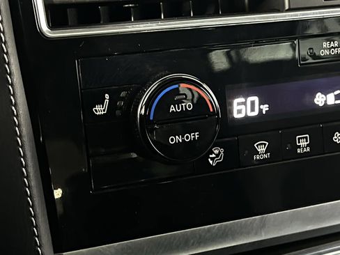 Used 2024 INFINITI QX80 Luxe image 21