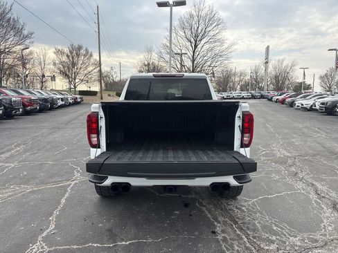 Used 2022 GMC Sierra 1500 Elevation image 10