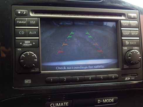 Used 2012 Nissan Juke SL AWD/4WD image 12