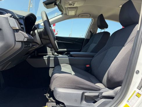 Used 2026 Toyota Camry LE FWD image 27