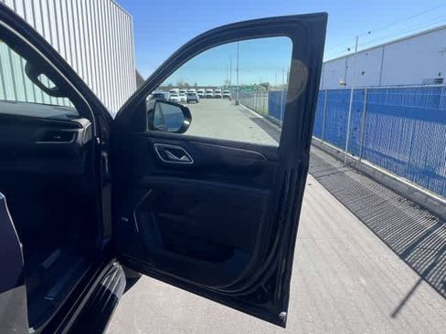 Used 2024 Chevrolet Suburban RST image 23
