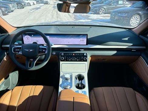 Used 2025 Genesis GV80 2.5T Advanced image 11
