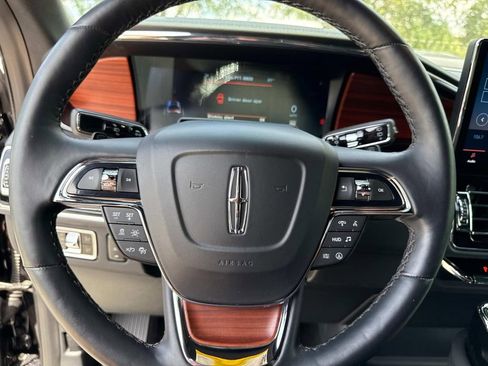 Certified 2024 Lincoln Navigator Reserve image 28