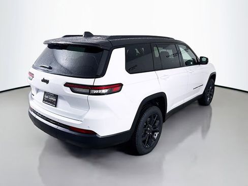 New 2025 Jeep Grand Cherokee L Limited image 7